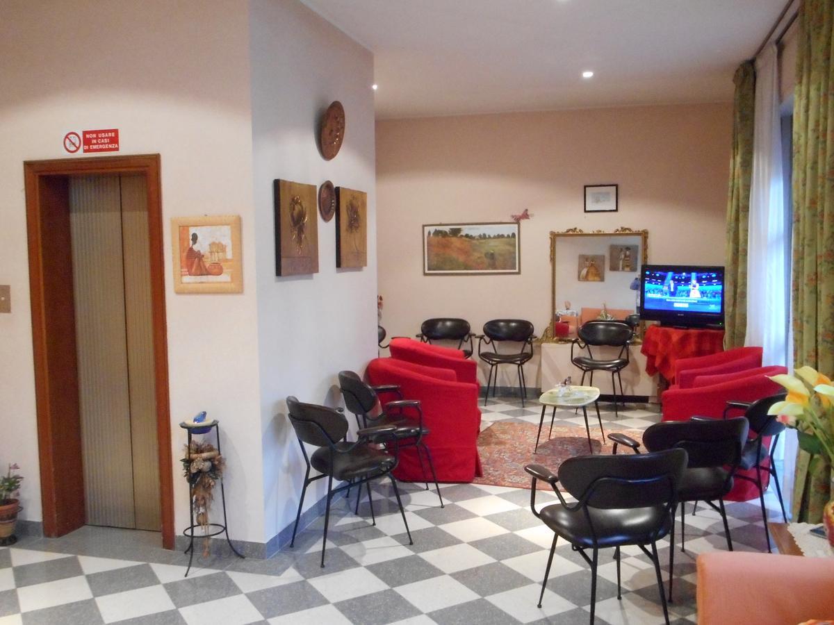 קיאנצ'נו טרמה Hotel Gina מראה חיצוני תמונה